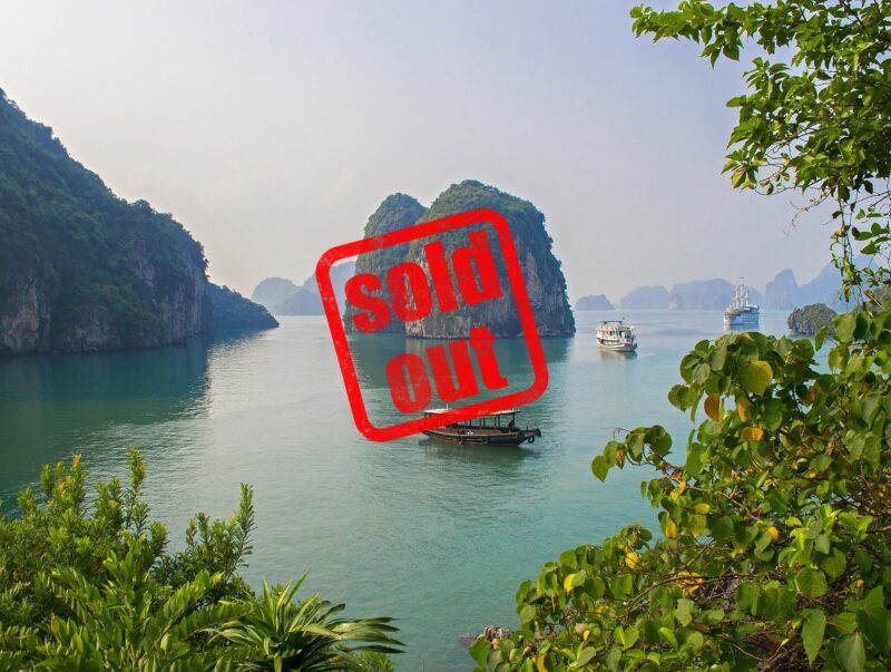 explorevan_vietnam_halongbay_soldout