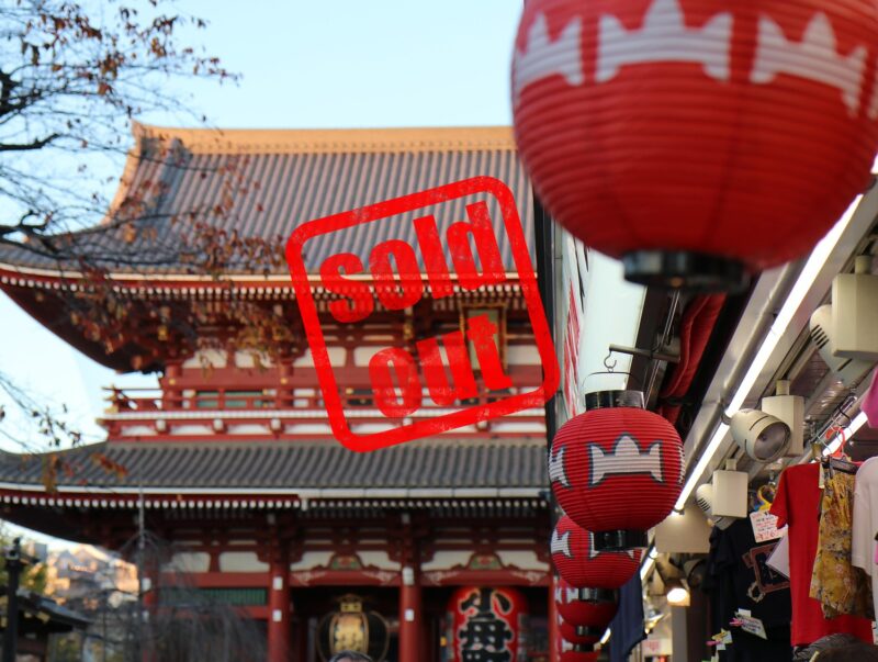 temple-japan_explorevan_omadika_taxidia_soldout